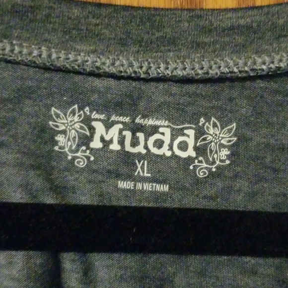 Mudd tshirt - Picture 3 of 4